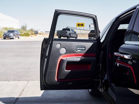 Used 2019 Rolls-Royce Ghost Base image 25