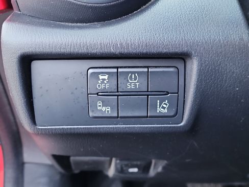 Used 2017 MAZDA MX-5 Miata RF Grand Touring image 24