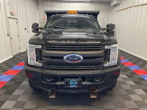 Used 2019 Ford F550 4x4 Regular Cab Super Duty image 9
