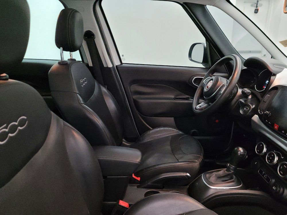 Used 2019 FIAT 500L Lounge FWD image 21