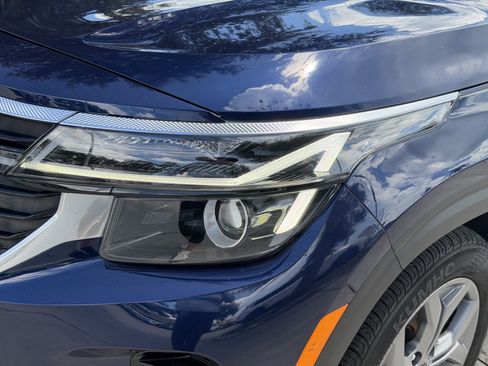 Certified 2024 Kia Seltos S FWD image 9