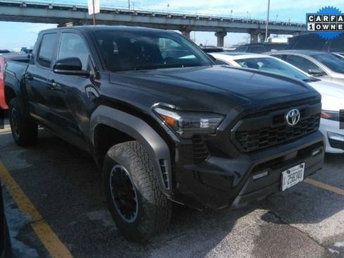 Used 2024 Toyota Tacoma TRD Off-Road image 1