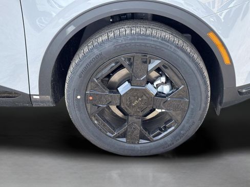 New 2026 Kia Sportage X-Line image 9