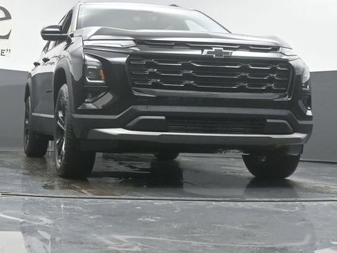 New 2026 Chevrolet Equinox LT w/ Midnight Edition image 3