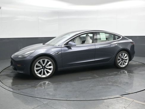 Used 2019 Tesla Model 3 Long Range image 8