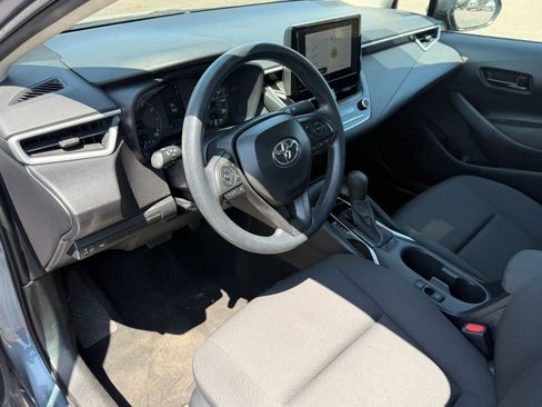 Used 2025 Toyota Corolla LE FWD image 13
