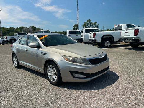 Used 2013 Kia Optima LX FWD image 2