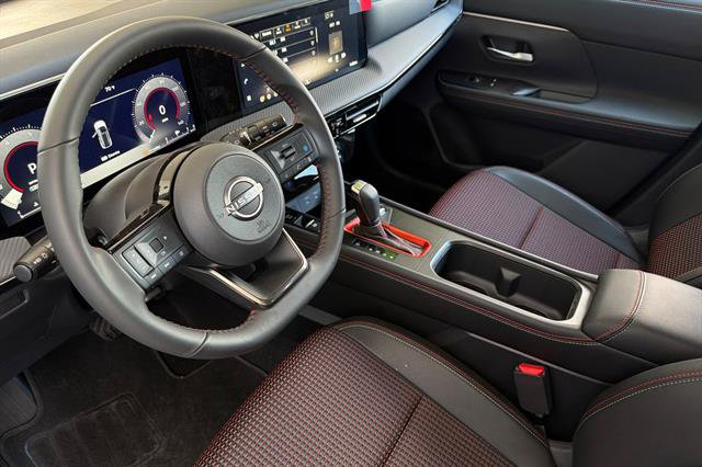 New 2026 Nissan Kicks SR AWD/4WD image 10