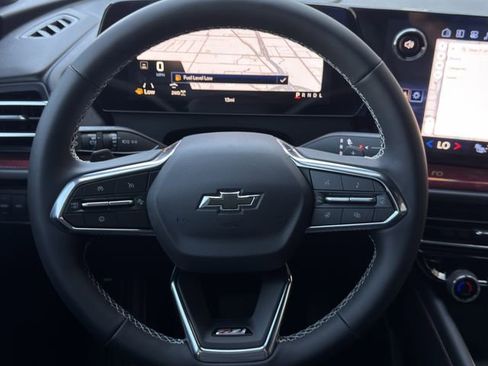 New 2026 Chevrolet Traverse Z71 w/ Driver Confidence Package image 12