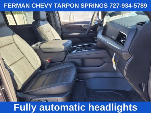 New 2025 Chevrolet Suburban High Country w/ LPO, Illumination Package image 21