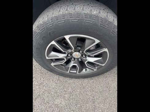 Used 2024 Chevrolet Silverado 1500 LT image 4