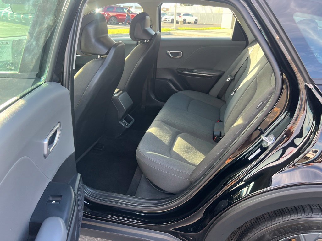 Used 2025 Kia K4 FWD image 19