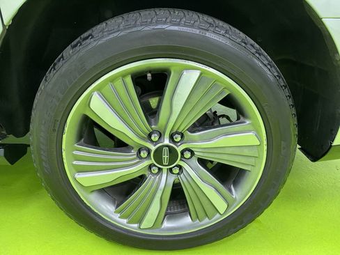 Used 2018 Lincoln Navigator L Reserve w/ Technology Package image 15