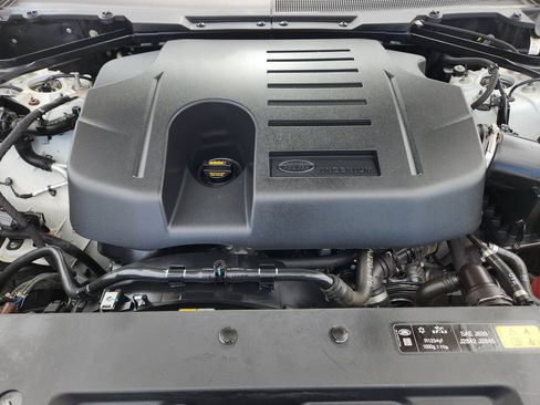 Used 2023 Land Rover Defender 110 X-Dynamic SE AWD/4WD image 31
