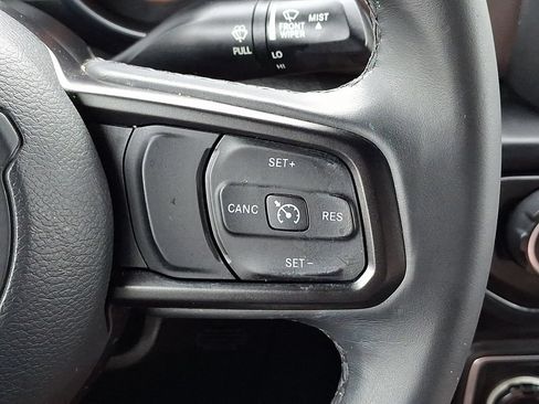 Used 2018 Jeep Wrangler Unlimited Sport S AWD/4WD image 21