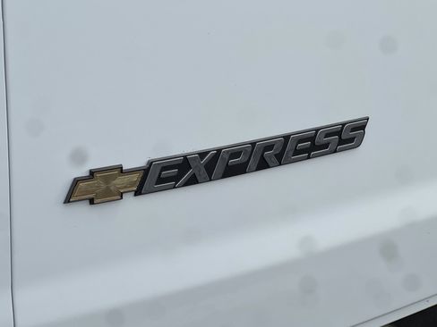 New 2025 Chevrolet Express 2500 w/ Driver Convenience Package image 27