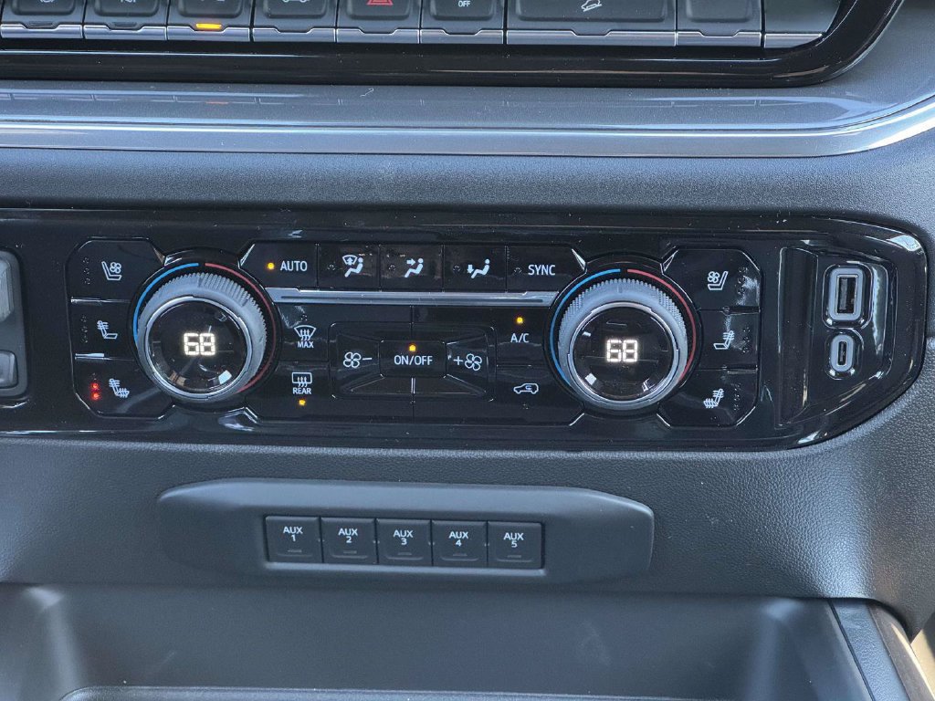 New 2026 Chevrolet Silverado 2500 High Country w/ High Country Premium Package AWD/4WD image 6