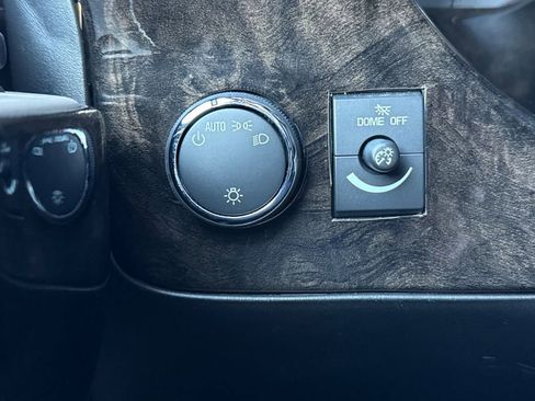 Used 2023 Chevrolet Express 2500 image 32