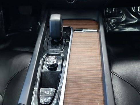 Used 2024 Volvo S60 B5 Plus image 39