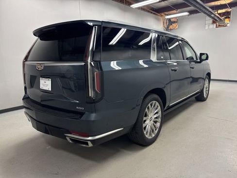Certified 2021 Cadillac Escalade ESV Premium Luxury w/ Driver Assist Tech Package AWD/4WD image 5