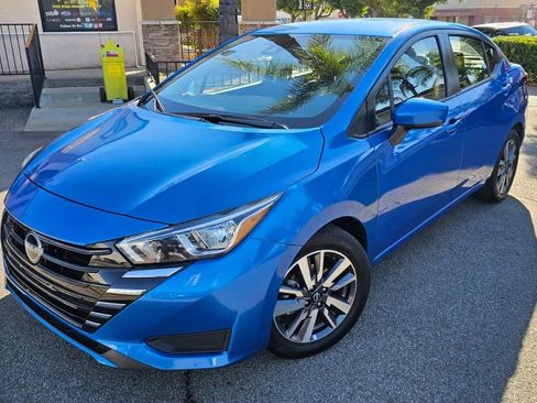 Used 2023 Nissan Versa SV FWD image 1