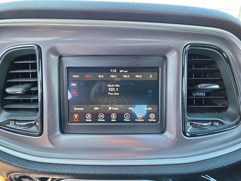 Used 2022 Dodge Challenger SXT w/ Driver Convenience Group AWD/4WD image 16