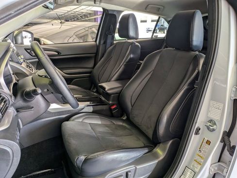 Used 2025 Mitsubishi Eclipse Cross AWD image 23