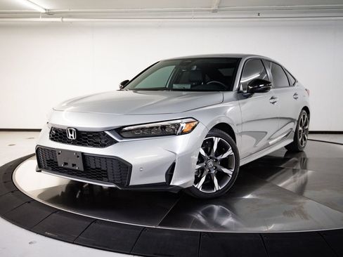 Used 2025 Honda Civic Sport image 1
