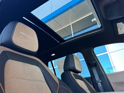 New 2026 Chevrolet Equinox ACTIV AWD/4WD image 17