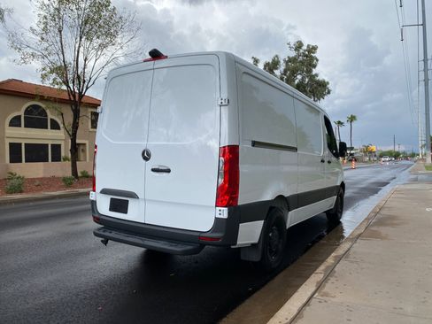 Used 2025 Mercedes-Benz Sprinter 2500 image 6