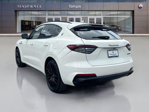 Used 2022 Maserati Levante GT AWD/4WD image 5