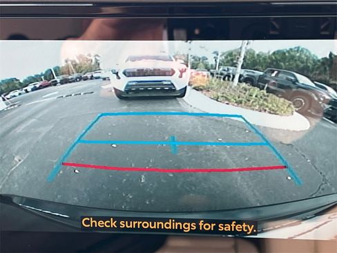 New 2025 Toyota Highlander XLE image 30