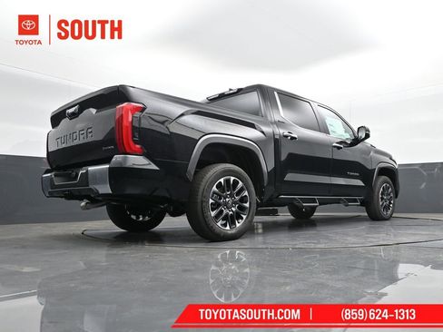 Used 2025 Toyota Tundra Limited w/ Power Package image 40