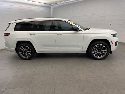 Used 2021 Jeep Grand Cherokee L Overland w/ Luxury Tech Group IV AWD/4WD image 5