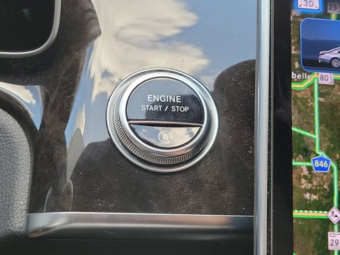 Used 2023 Mercedes-Benz S 580 4MATIC Sedan image 31