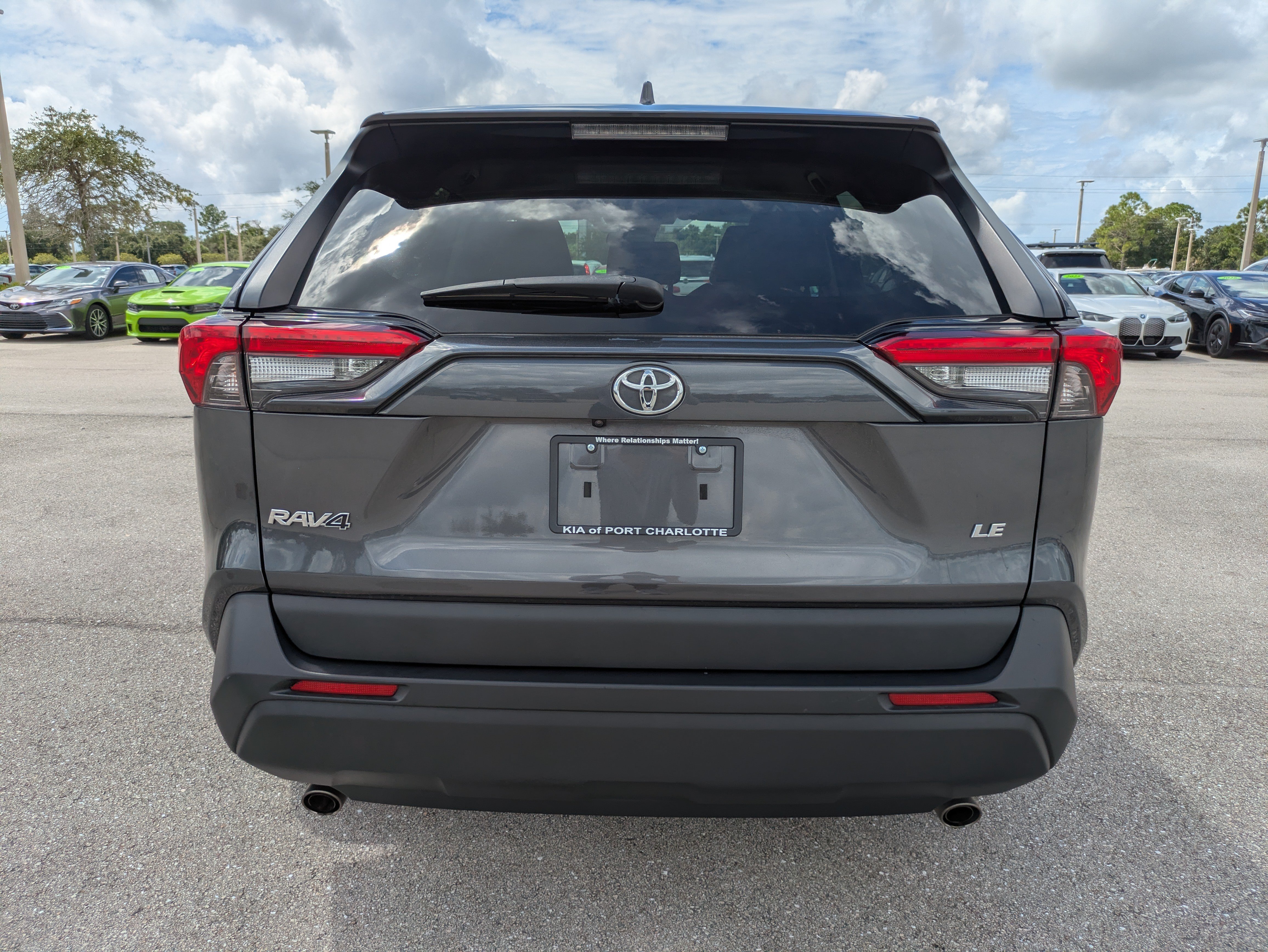 Used 2024 Toyota RAV4 LE FWD image 5