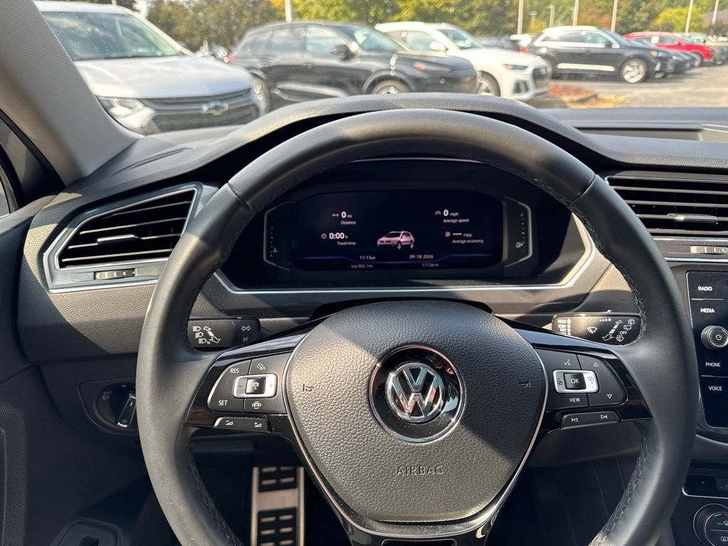 Used 2020 Volkswagen Tiguan SEL w/ 3rd Row Seat Package AWD/4WD image 3