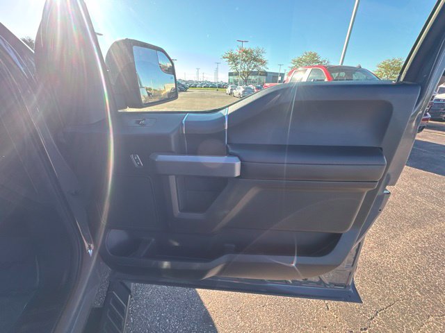 Used 2018 Ford F150 XLT w/ Equipment Group 302A Luxury AWD/4WD image 17