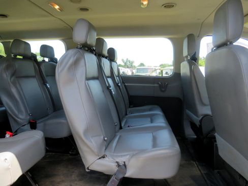Used 2016 Ford Transit 350 XL image 20