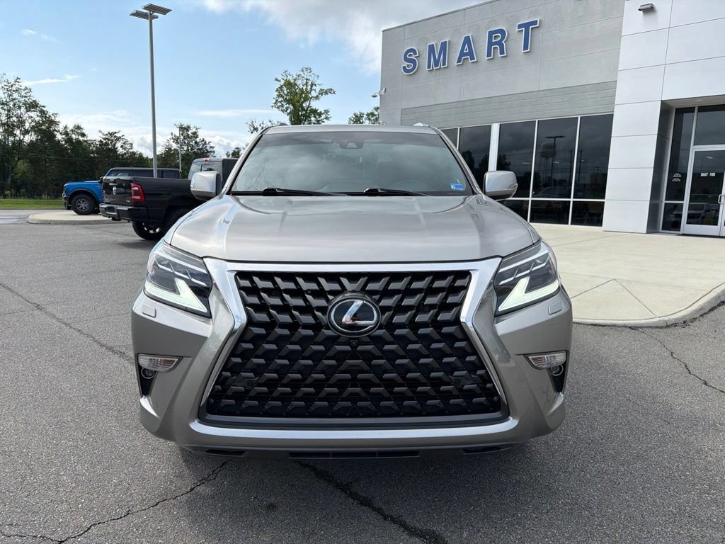 Used 2023 Lexus GX 460 Luxury w/ Accessory Package AWD/4WD image 9