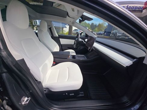 Used 2021 Tesla Model 3 Standard Range Plus RWD image 12