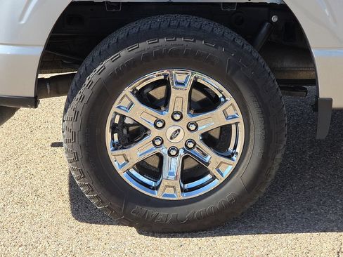 Used 2023 Ford F150 Lariat AWD/4WD image 13
