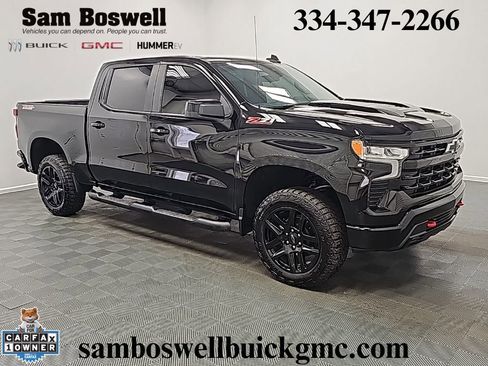 Used 2025 Chevrolet Silverado 1500 LT Trail Boss w/ Convenience Package II AWD/4WD image 2
