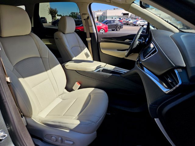 Used 2023 Buick Enclave Essence w/ Experience Buick Package AWD/4WD image 19