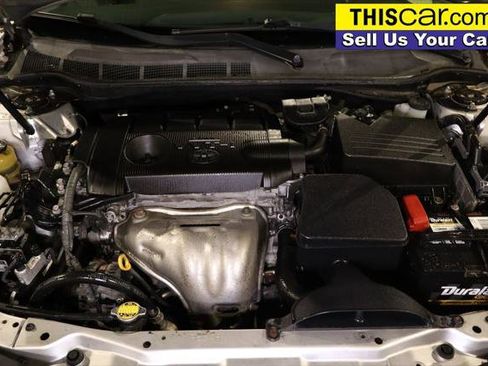 Used 2011 Toyota Camry LE image 23