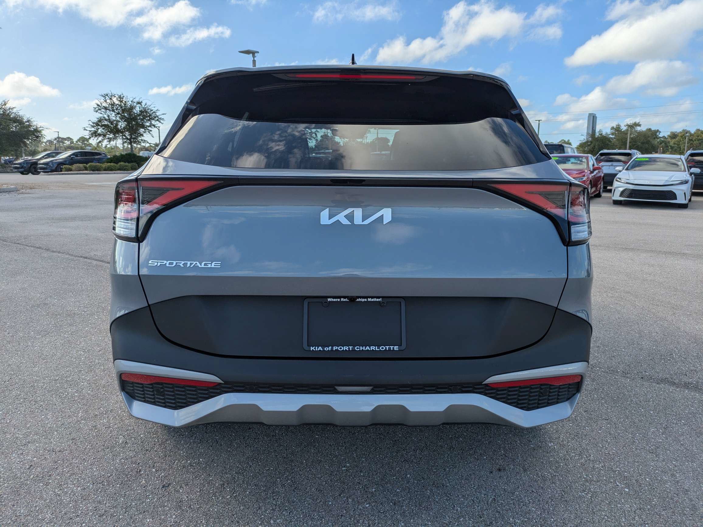 Used 2023 Kia Sportage EX FWD image 5