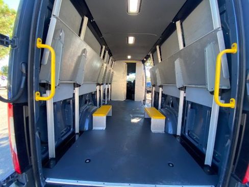 Used 2019 Mercedes-Benz Sprinter 170 image 15