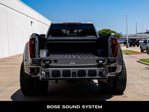 Used 2025 GMC Sierra 3500 Denali w/ Denali Reserve Package AWD/4WD image 9