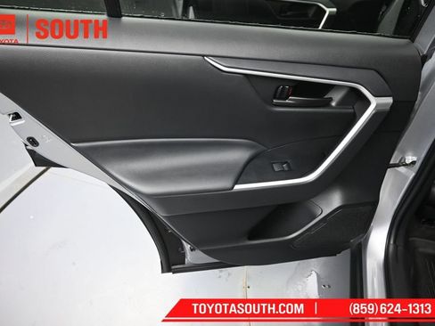 Used 2023 Toyota RAV4 LE AWD/4WD image 25