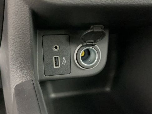 Used 2025 Nissan Kicks Play S FWD image 19